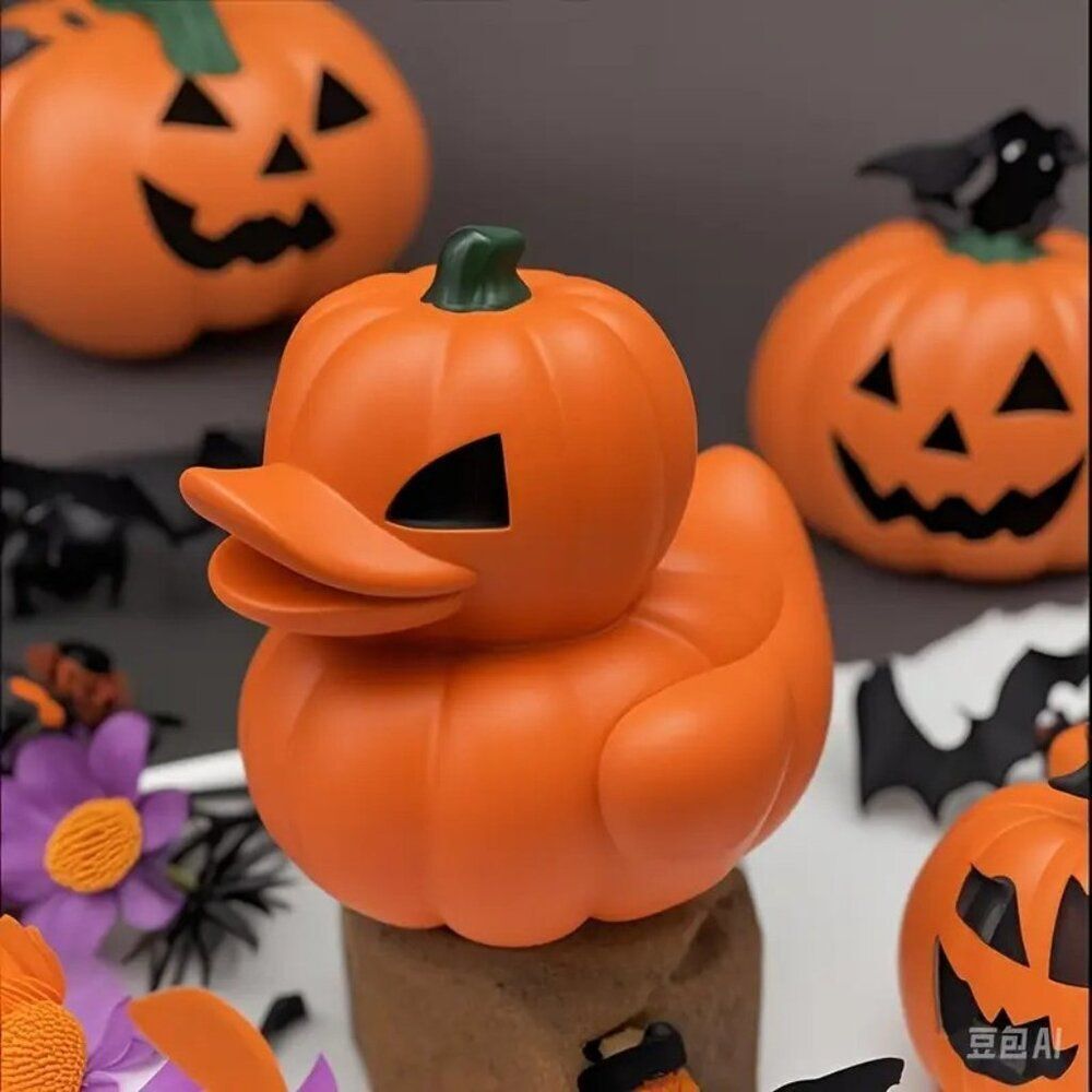 Halloween Pumpkin-Shaped Duck Decor - Resin Statue with Black Eyes & Beak